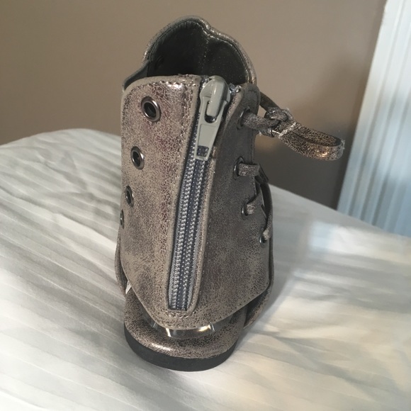 NWT Pierre Dumas, sandals in pewter Mules - Picture 6 of 7